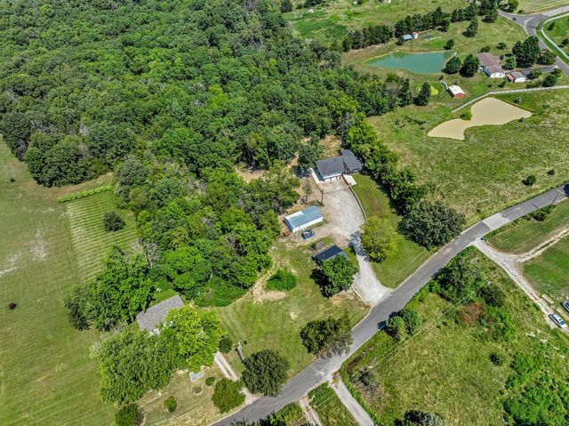 11251 COUNTY ROAD 391, Holts Summit, MO 65043