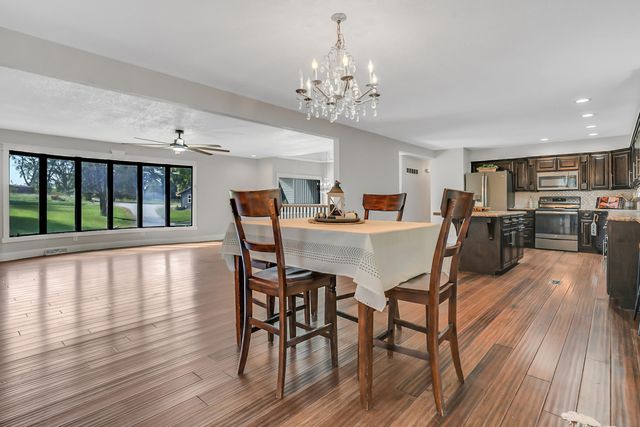 11251 COUNTY ROAD 391, Holts Summit, MO 65043