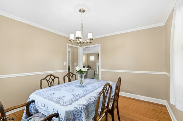 28 Janeway Place, Morris Plains Boro, NJ 07950
