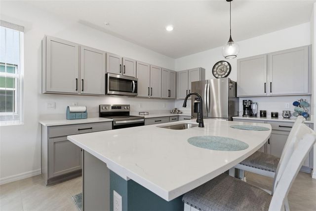 475 MANGROVE SHADE CIRCLE, Apollo Beach, FL 33572