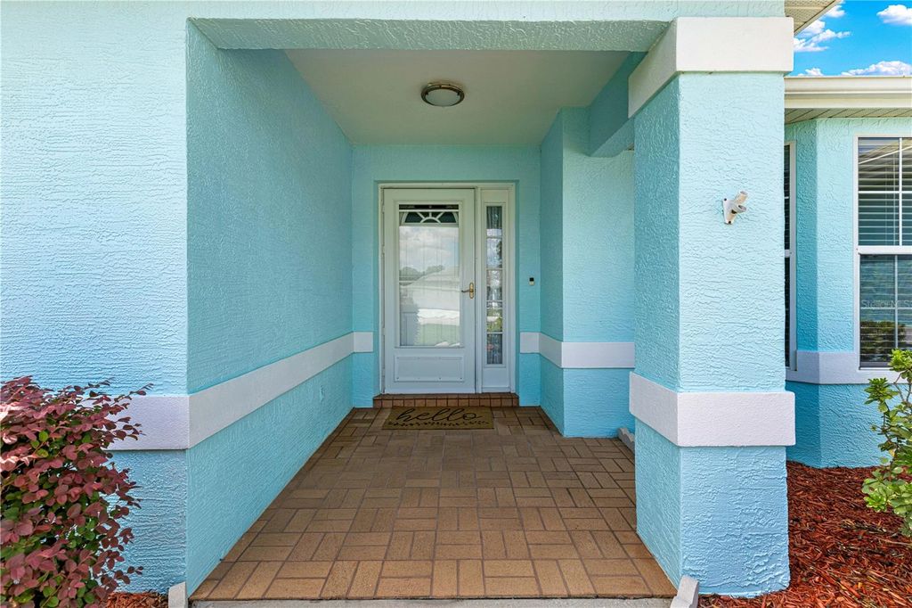 Image 2 of property listing at 8721 SW 60 CIRCLE, Ocala, FL 34476