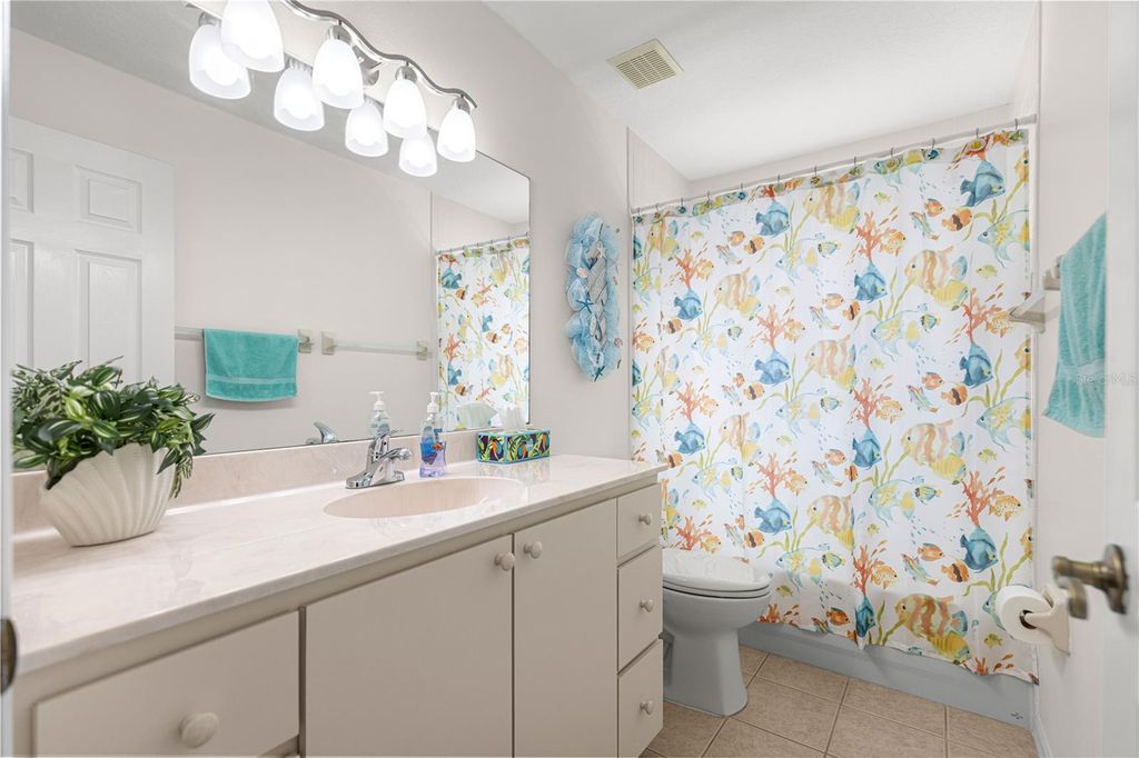 Image 11 of property listing at 8721 SW 60 CIRCLE, Ocala, FL 34476