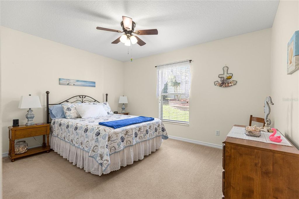 Image 12 of property listing at 8721 SW 60 CIRCLE, Ocala, FL 34476