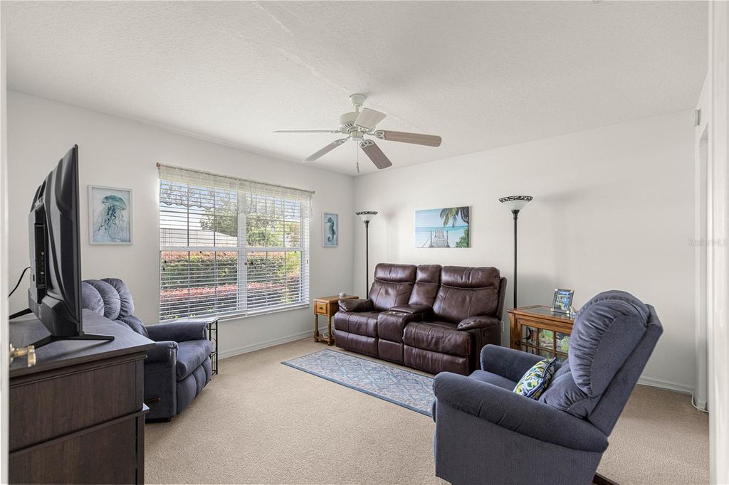 Image 15 of property listing at 8721 SW 60 CIRCLE, Ocala, FL 34476