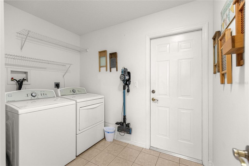 Image 26 of property listing at 8721 SW 60 CIRCLE, Ocala, FL 34476