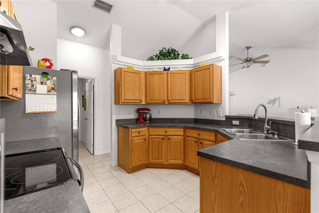 Image 33 of property listing at 8721 SW 60 CIRCLE, Ocala, FL 34476