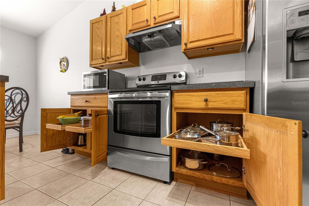 Image 37 of property listing at 8721 SW 60 CIRCLE, Ocala, FL 34476
