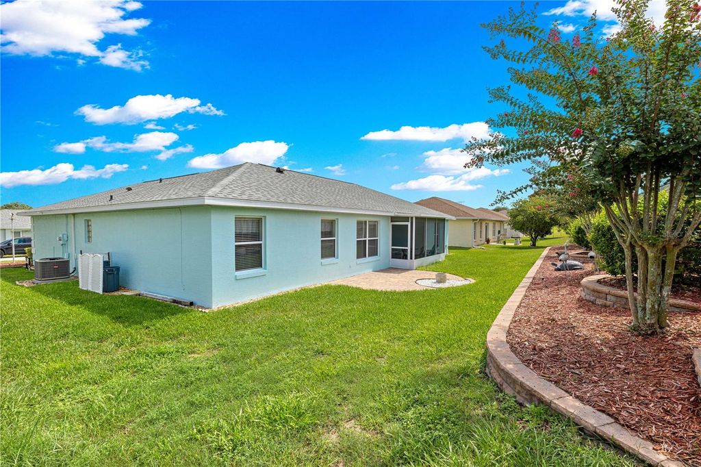 Image 41 of property listing at 8721 SW 60 CIRCLE, Ocala, FL 34476