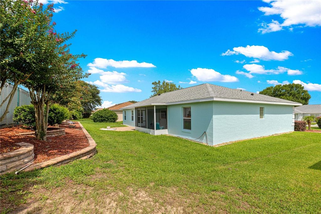 Image 43 of property listing at 8721 SW 60 CIRCLE, Ocala, FL 34476