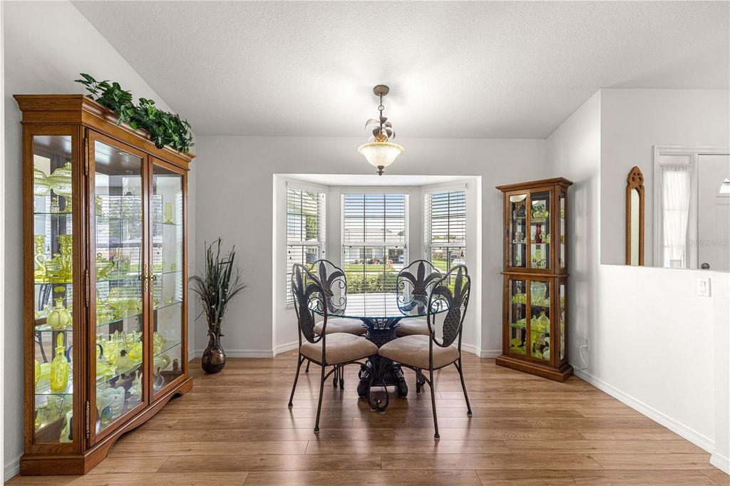 Image 9 of property listing at 8721 SW 60 CIRCLE, Ocala, FL 34476