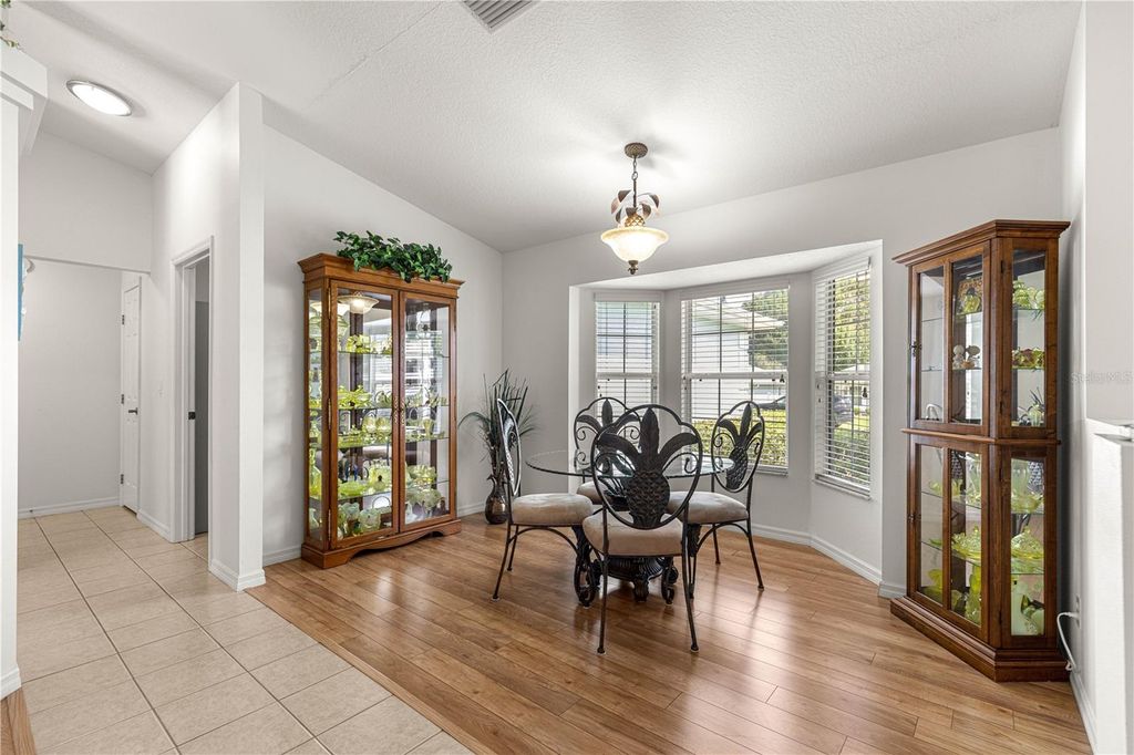 Image 10 of property listing at 8721 SW 60 CIRCLE, Ocala, FL 34476