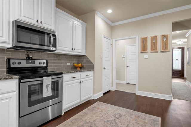 427 Paso Fino Street, Robinson, TX 76706