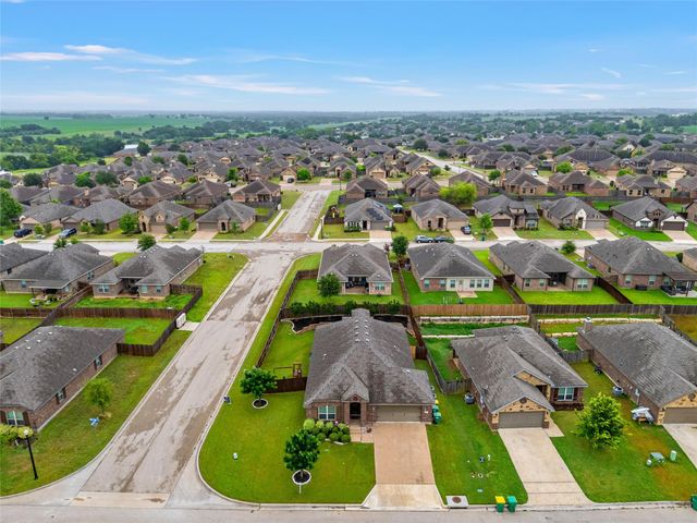 427 Paso Fino Street, Robinson, TX 76706