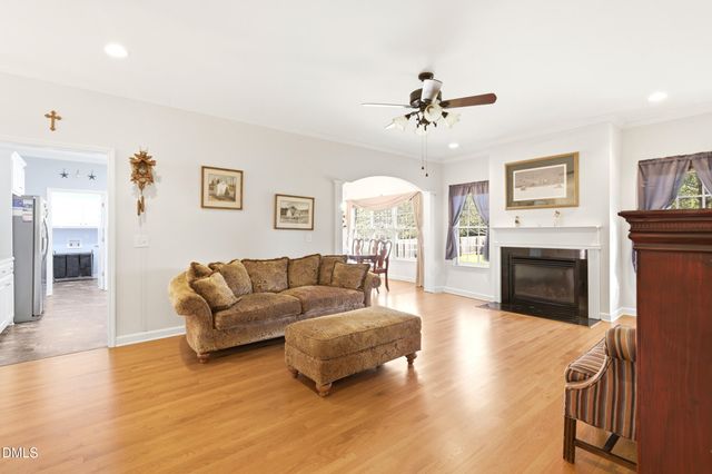 3912 Long Meadow Drive, Mebane, NC 27302