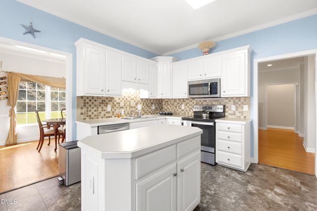 3912 Long Meadow Drive, Mebane, NC 27302