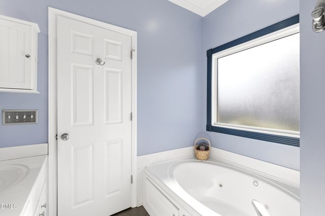 3912 Long Meadow Drive, Mebane, NC 27302