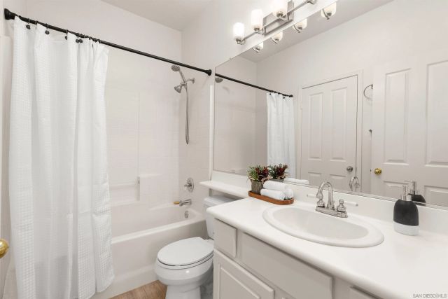 3050 Maplewood, Escondido, CA 92027
