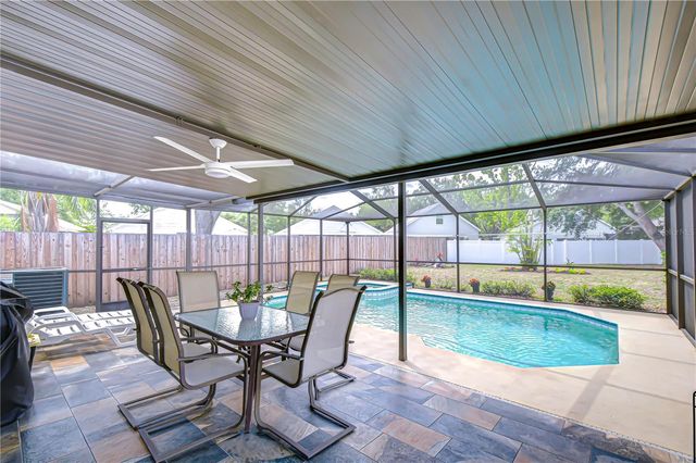 1721 TROPICANA WAY, Valrico, FL 33594
