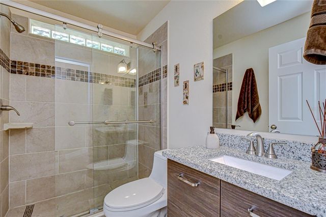 1721 TROPICANA WAY, Valrico, FL 33594