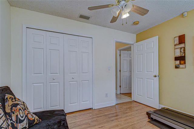 1721 TROPICANA WAY, Valrico, FL 33594