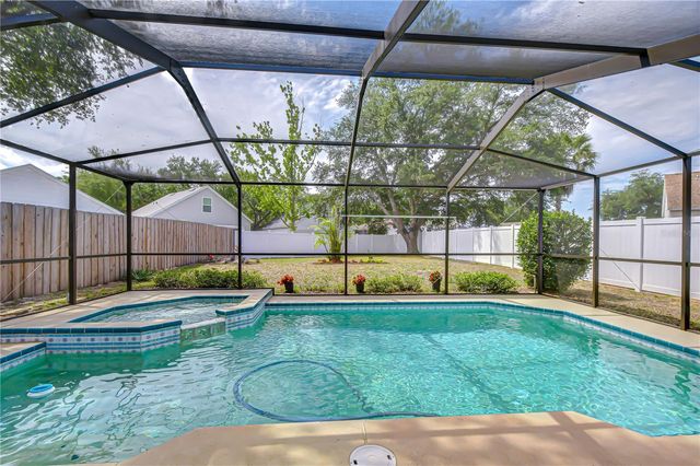 1721 TROPICANA WAY, Valrico, FL 33594