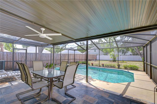 1721 TROPICANA WAY, Valrico, FL 33594
