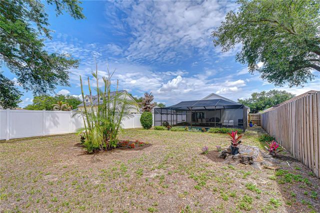 1721 TROPICANA WAY, Valrico, FL 33594