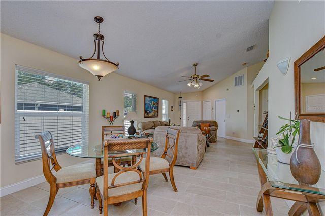 1721 TROPICANA WAY, Valrico, FL 33594