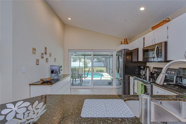 1721 TROPICANA WAY, Valrico, FL 33594