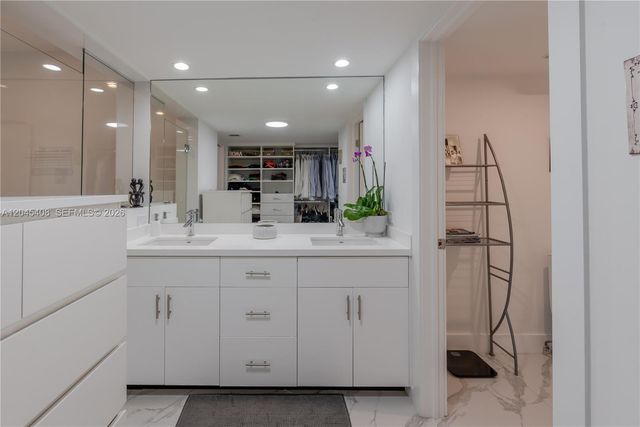 151 Crandon Blvd 122, Key Biscayne, FL 33149
