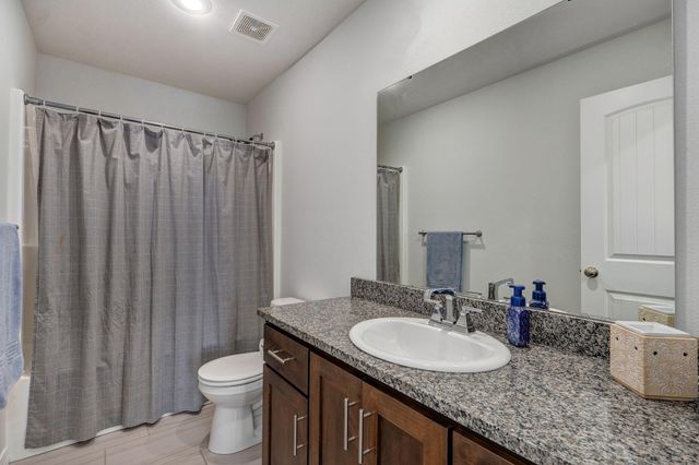 675 N Maplewood Hills, Nixa, MO 65714