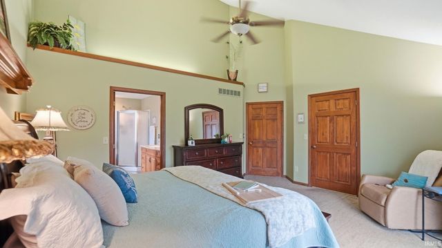 8609 Summerset Place, Fort Wayne, IN 46825