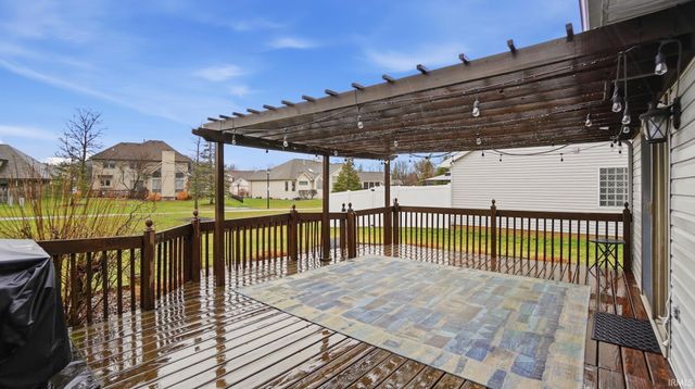 8609 Summerset Place, Fort Wayne, IN 46825