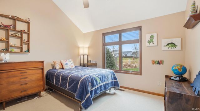 8609 Summerset Place, Fort Wayne, IN 46825