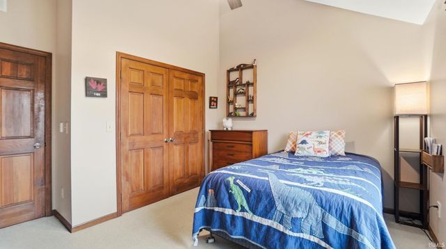 8609 Summerset Place, Fort Wayne, IN 46825