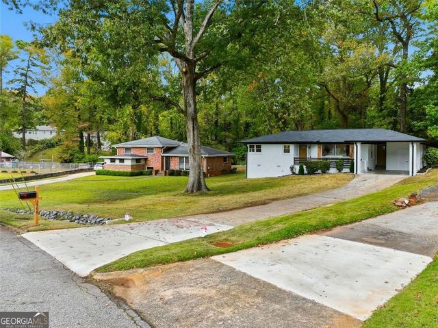2568 Fontaine Circle, Decatur, GA 30032