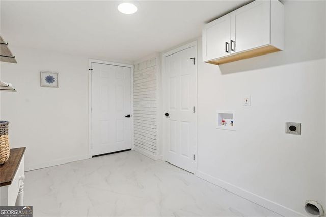 2568 Fontaine Circle, Decatur, GA 30032
