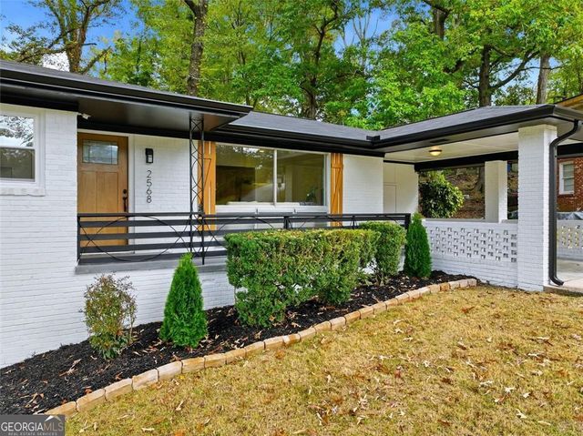 2568 Fontaine Circle, Decatur, GA 30032