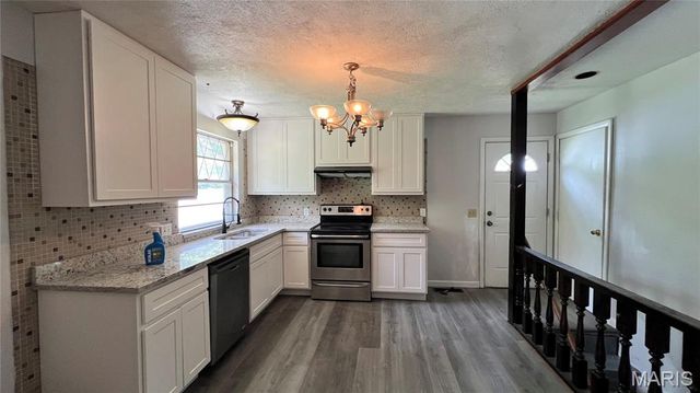 12075 Nero Drive, Florissant, MO 63033