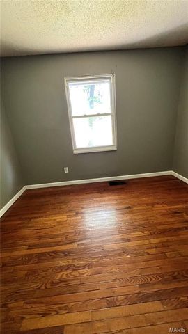 12075 Nero Drive, Florissant, MO 63033