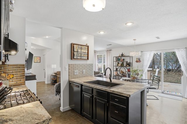 3809 LARKSPUR CT, Columbia, MO 65201