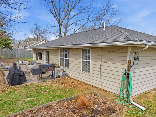 3809 LARKSPUR CT, Columbia, MO 65201