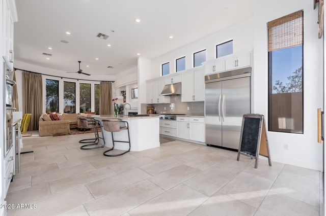 7941 E WINDWOOD Lane, Scottsdale, AZ 85255