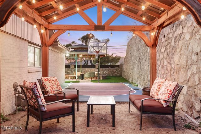 4000 BANCROFT Drive, El Paso, TX 79902