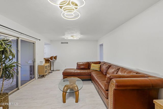 4000 BANCROFT Drive, El Paso, TX 79902