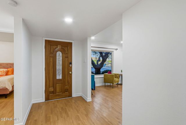 4000 BANCROFT Drive, El Paso, TX 79902