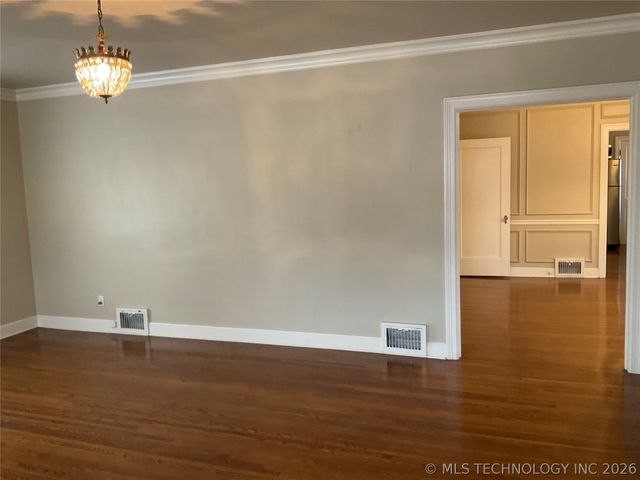 1350 E 19th Street B, Tulsa, OK 74120