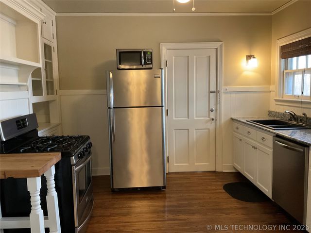 1350 E 19th Street B, Tulsa, OK 74120