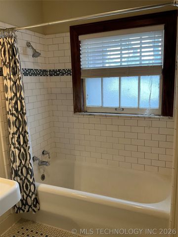 1350 E 19th Street B, Tulsa, OK 74120