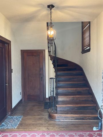 1350 E 19th Street B, Tulsa, OK 74120